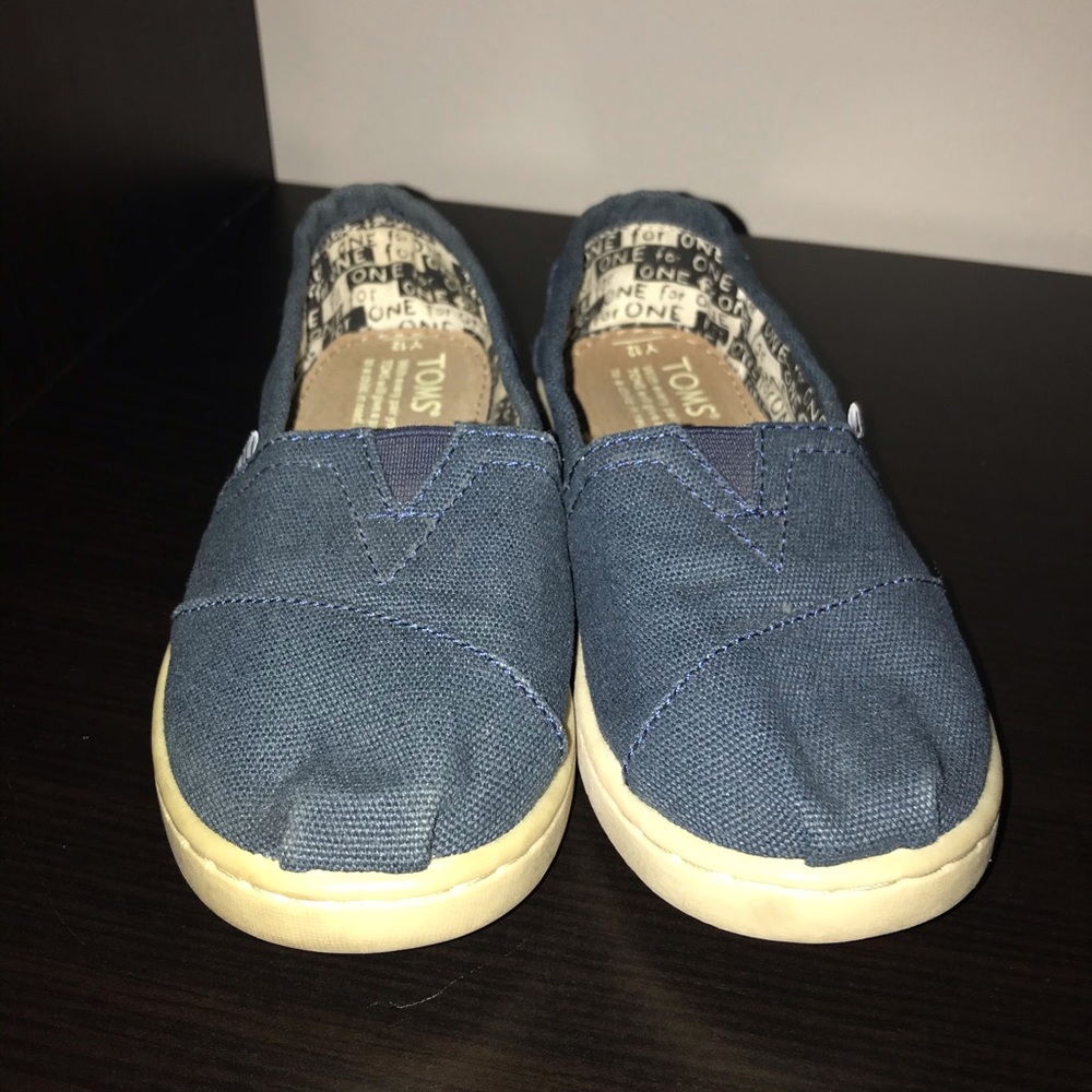 TOMS Shoes